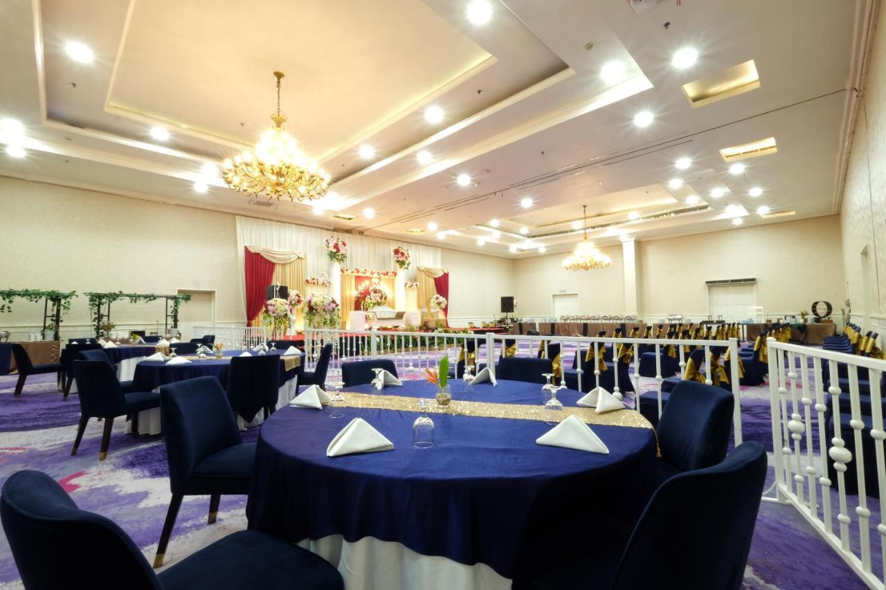 Aryaduta Makassar Extérieur photo