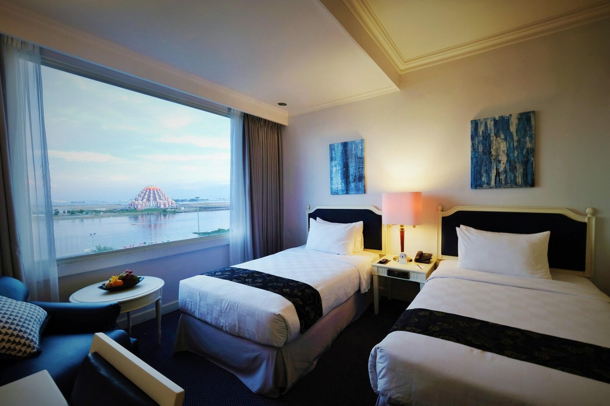 Aryaduta Makassar Extérieur photo