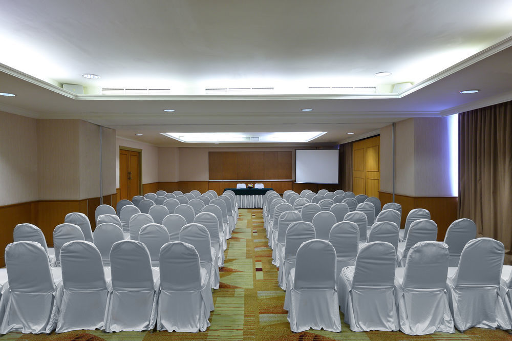 Aryaduta Makassar Extérieur photo